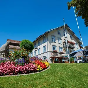 **** Hotel Adler Německo